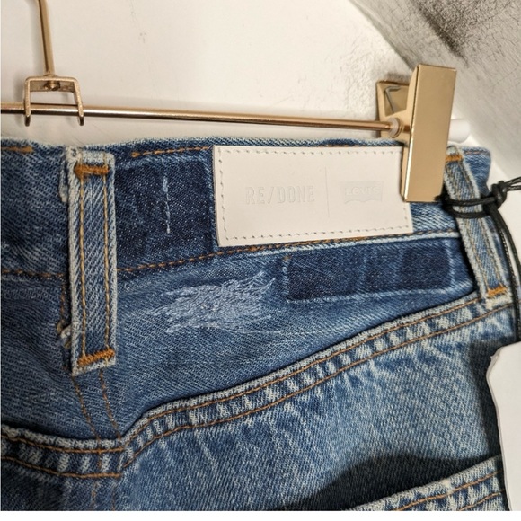 RE/DONE x LEVI’s Ultra High Flare Distressed Denim Size 26 INCREDIBLY RARE STYLE - Picture 7 of 12